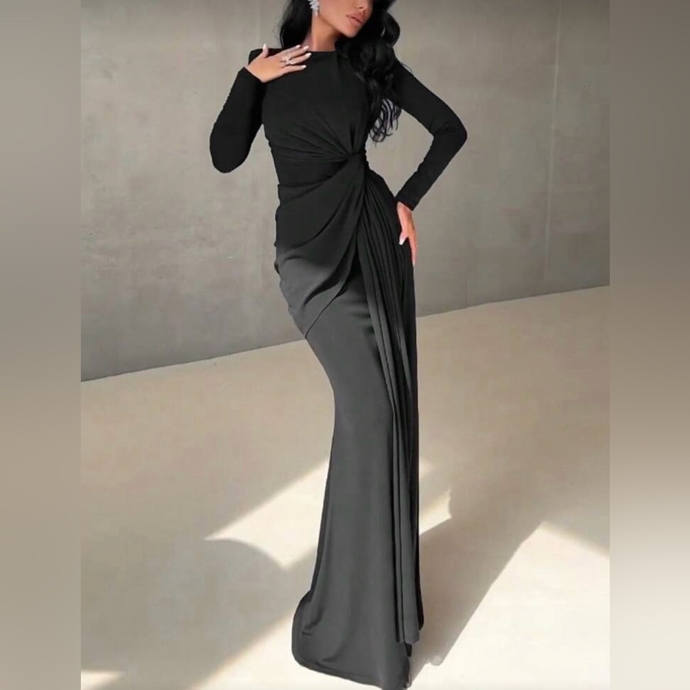Elegant Black Long Sleeve Gown
